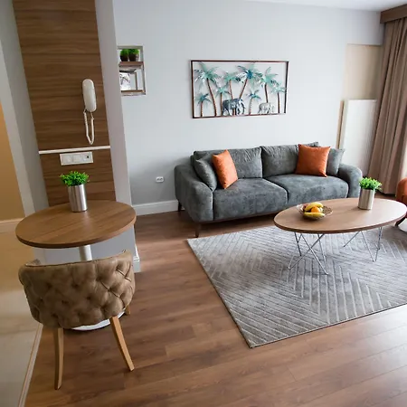 Hotel Aroyal *